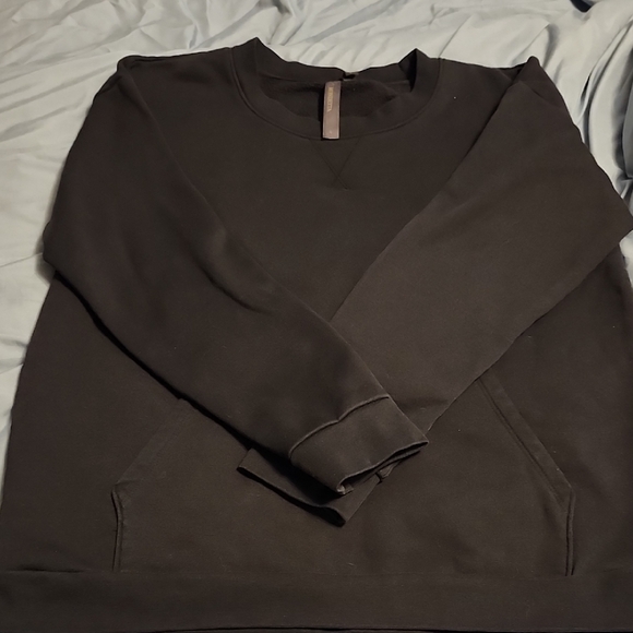 Mondetta Men's Black Crewneck Sweater - Picture 1 of 6